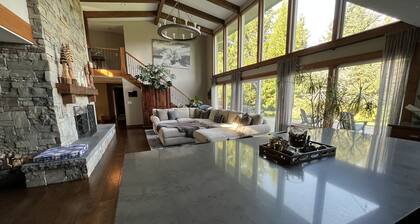 Family friendly golf course villa with hot tub, 5 min from beach