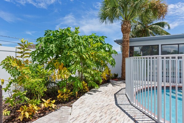 Pool - PALM BEACH GARDENS HOME (Palm Beach Gardens)