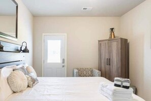 1 chambre, fer et planche à repasser, Wi-Fi gratuit