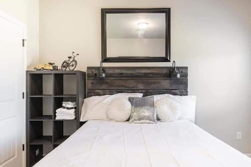 Jonesboro Private 1 Bed & Bath Suite 30 days +