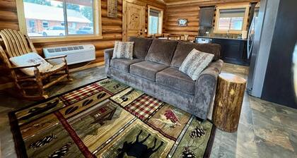 1BD, 1BA Full Kitchen, WiFi, TV, Sleeps 4