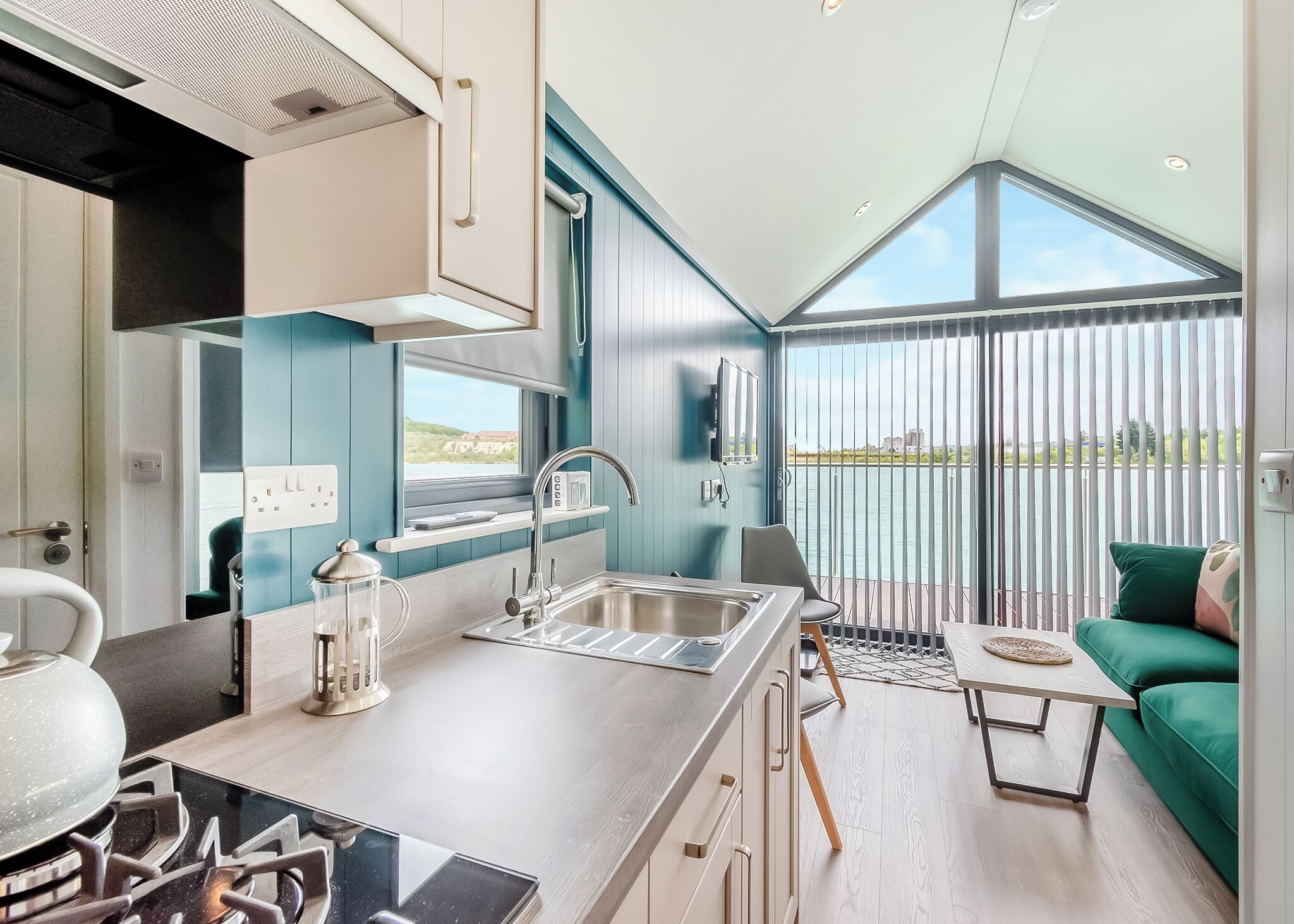 Fridge, oven, stovetop, toaster