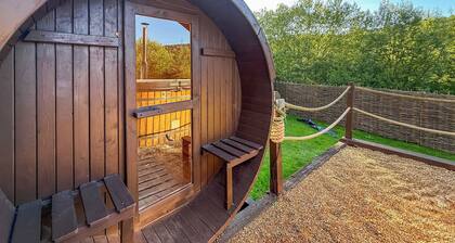 2 bedroom accommodation in Halling