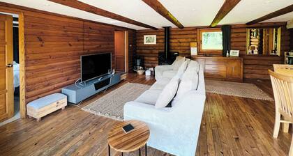 2 bedroom accommodation in Halling