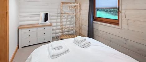 2 bedrooms
