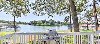 On-Site Boat Launch: Gun Barrel City Lake House
