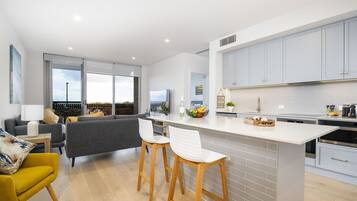 Fridge, microwave, oven, dishwasher