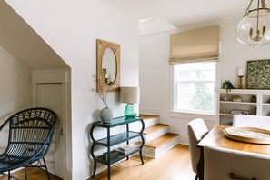 Unclassified image, 4 of 26, button