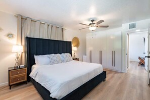 7 Schlafzimmer, Bügeleisen/Bügelbrett, Reisekinderbett, WLAN