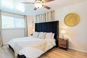 7 makuuhuonetta, silitysrauta/-lauta, vauvan matkasänky, Wi-Fi