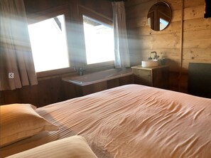 3 عدّة غرف نوم ومكواة/لوح كي وواي فاي مجانًا