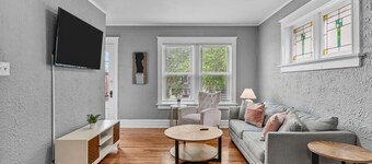 Spacious 2 BR Balcony Hideaway