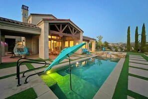 Piscina externa, piscina aquecida