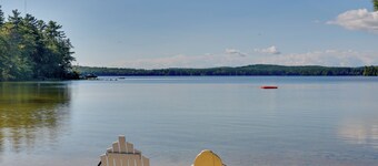 'The Birches' Raymond Getaway w/ Beach & Boat Dock