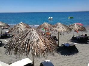 Beach nearby, sun-loungers, beach towels - A beautiful house, a private pool and a view to dream of (Dolceacqua)