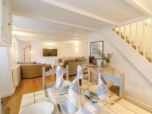 Cottage | Living room | Fireplace - 2-bed, Sleeps 4, Pets Welcome, Parking (Wadebridge)