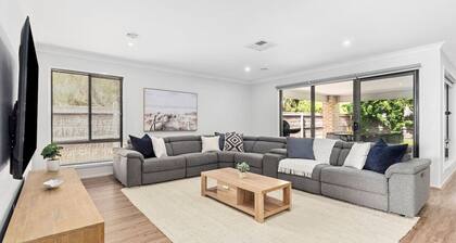 Summer Breeze - 10 mins to Barwon Heads & Torquay