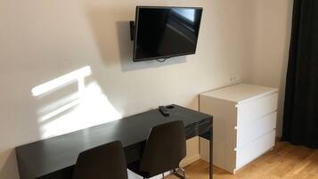 1 bedroom, free WiFi, bed sheets