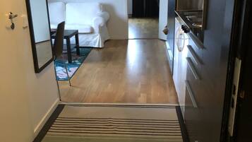 Apartment, 2 Twin Beds | 1 bedroom, free WiFi, bed sheets