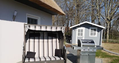 Thached House "Haus Hannes" on the island Rügen - Relax and enjoy.