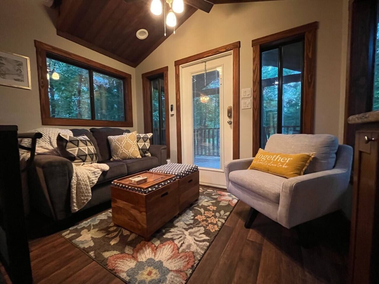 Snuggle Up-swimming Pool & Clubhouse - Tiny House - Oklahoma