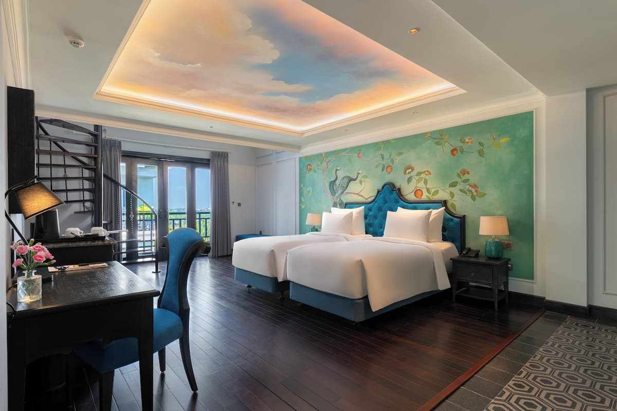 Club Duplex Suite | 1 bedroom, minibar, in-room safe, desk