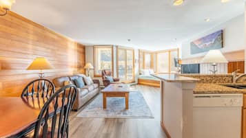 TV, fireplace, DVD player