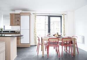 Dining - Bright 2Bed/2 Bath Apt - Tower Bridge (London)