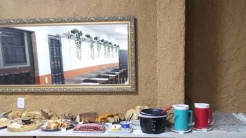 Desayuno buffet incluido todos los días