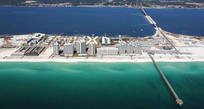 Link to the Beach-Gulf Front Studio in Caribbean Resort With Pool