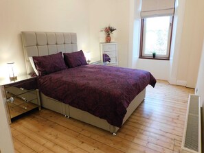 2 bedrooms, iron/ironing board, WiFi, bed sheets - Beautiful & spacious 2 bed apt in Glasgow West End (Glasgow)