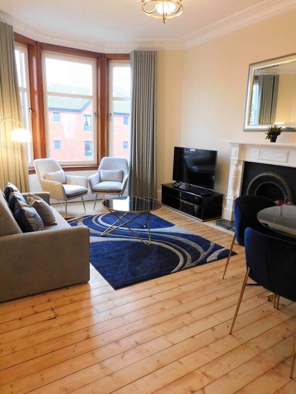 TV - Beautiful & spacious 2 bed apt in Glasgow West End (Glasgow)