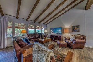 Casa (3 Bedrooms) | Servicio de la propiedad
