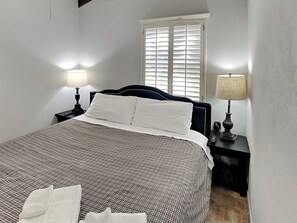 House (3 Bedrooms) | Property amenity