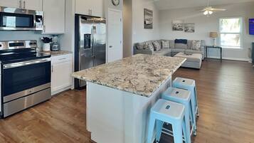 House (3 Bedrooms) | Property amenity