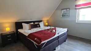 4 Schlafzimmer, Bügeleisen/Bügelbrett, Reisekinderbett, kostenloses WLAN
