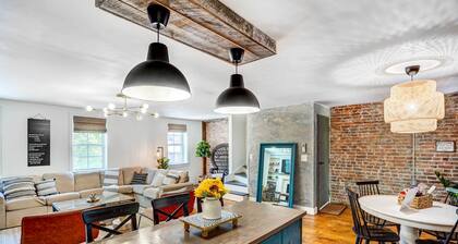 Chic Troy Home Near Downtown, 9 Mi to Albany!