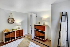 2 Schlafzimmer, Bügeleisen/Bügelbrett, kostenloses Internet, Bettwäsche