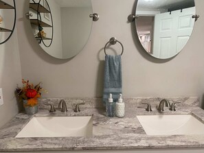 Shower, towels