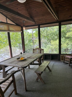Dining - Lookout Point: Lakefront home with screen room & dock on beautiful Lake Holcombe (Holcombe)