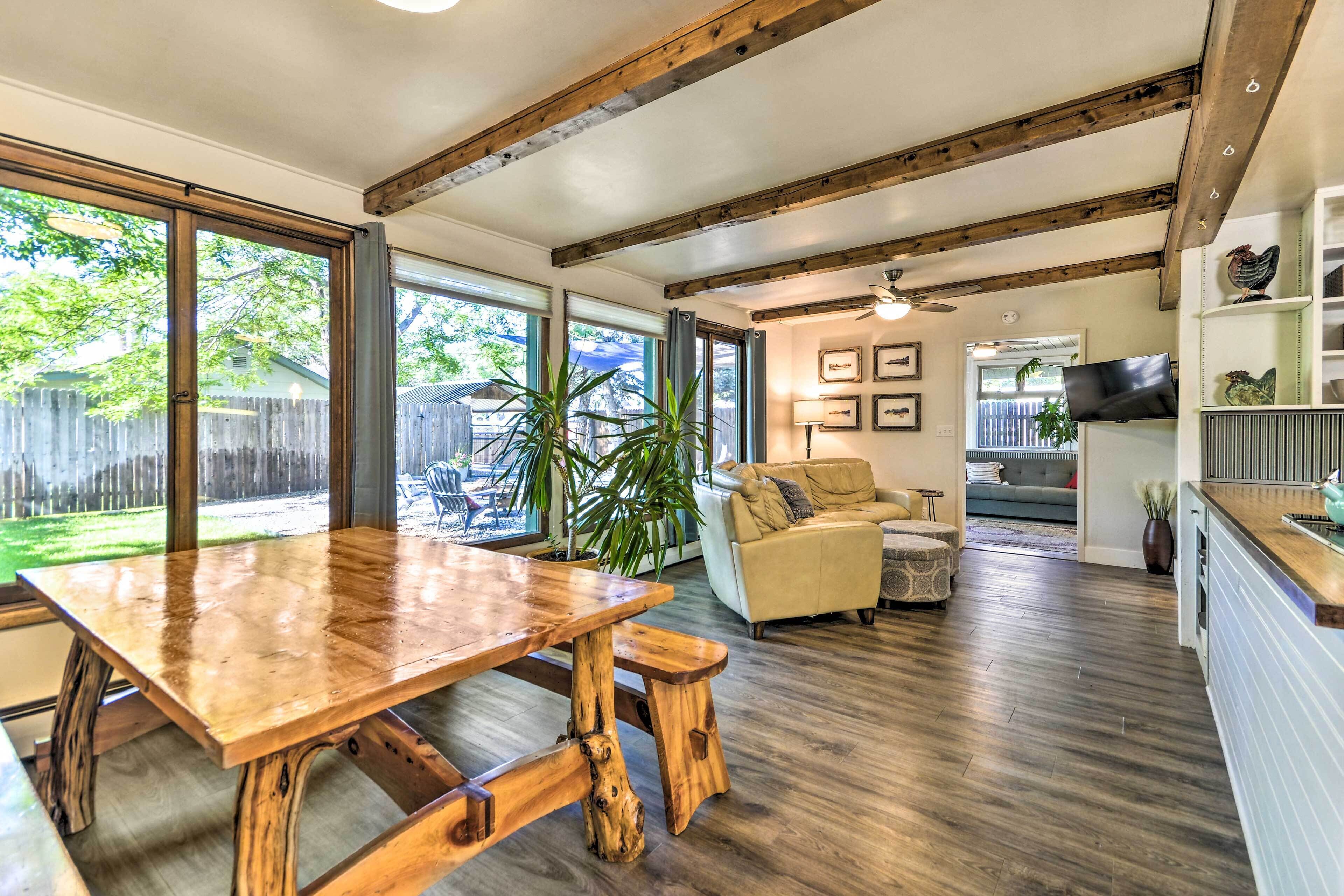 Beautiful Cody Abode w/ Grill - Walk to Downtown!
