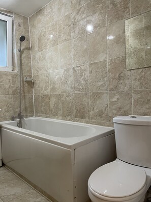 Bathtub, soap, shampoo
