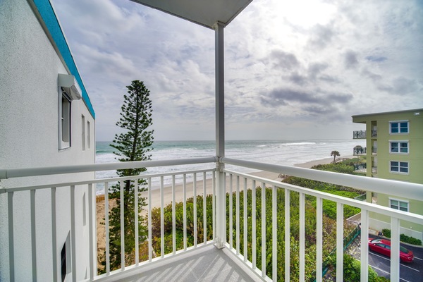Satellite Beach Vacation Rental | 1BR | 1BA | Elevator Access