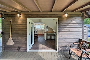 Terrace/patio - Cozy Ferndale Studio on 20-Acre Working Farm! (Ferndale)