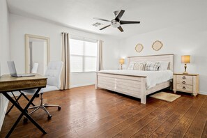 3 chambres, bureau, Wi-Fi, draps fournis