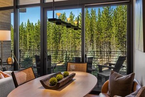 تناول الطعام