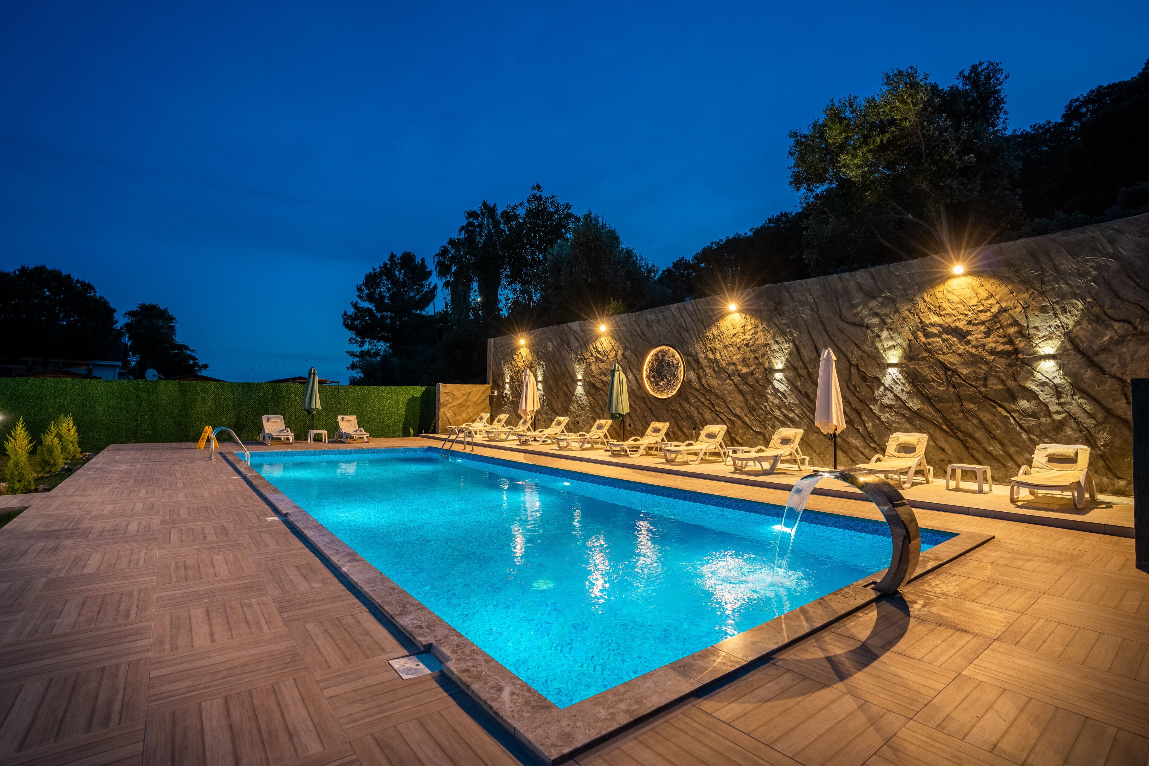 Seasonal outdoor pool