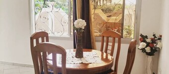 Quiet residence ideal for families, close to all amenities