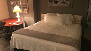 1 bedroom, desk, WiFi, bed sheets