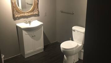 Dusche, Handtücher, Seife, Toilettenpapier